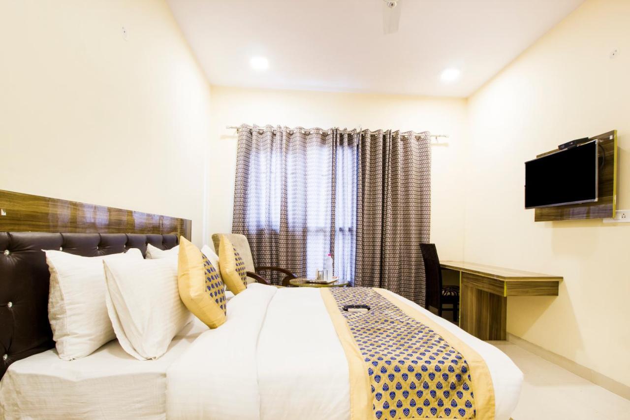 Fabhotel Signature Cyber Park Delhi  Eksteriør billede
