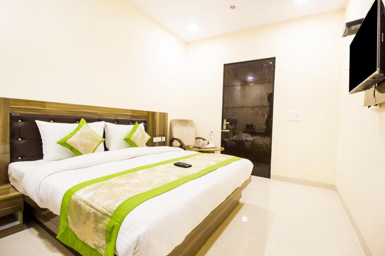 Fabhotel Signature Cyber Park Delhi  Eksteriør billede