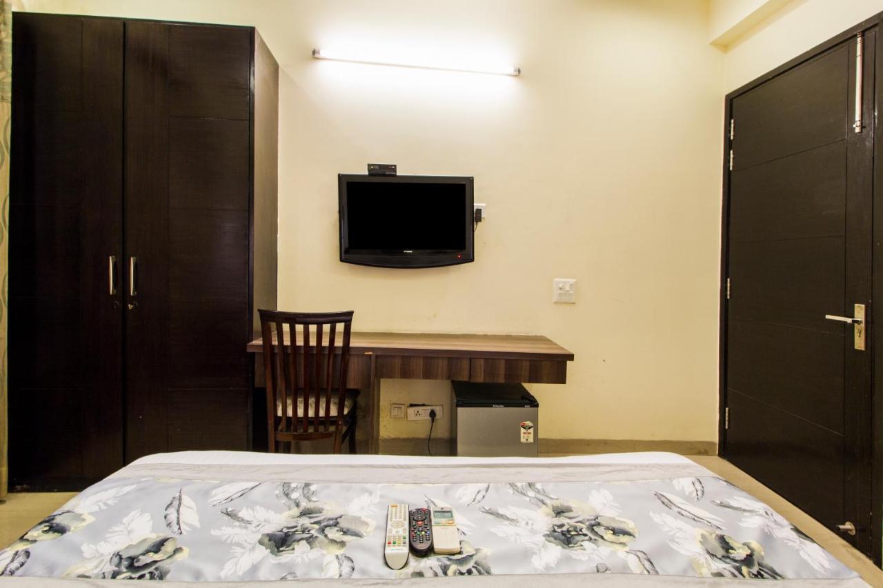 Fabhotel Signature Cyber Park Delhi  Eksteriør billede